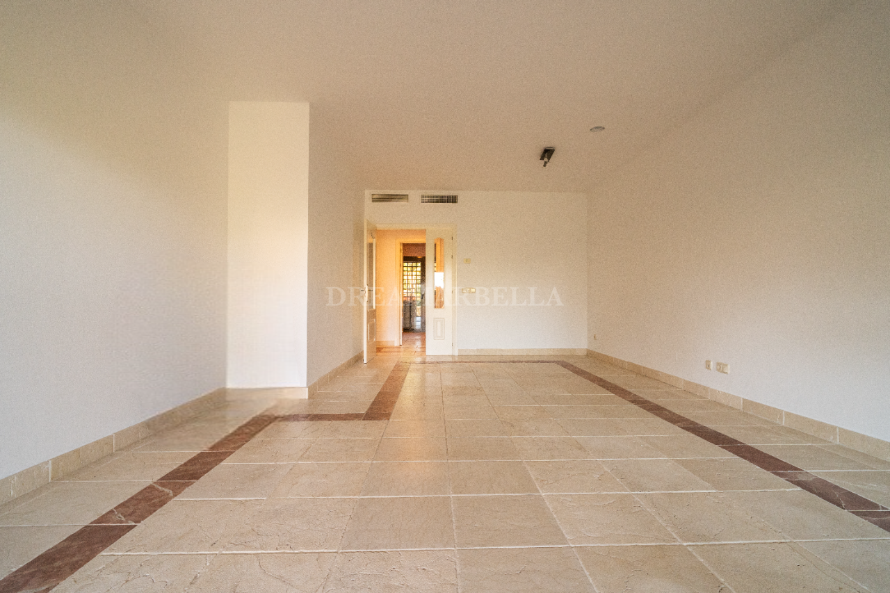 Ground Floor Apartment in Estepona East