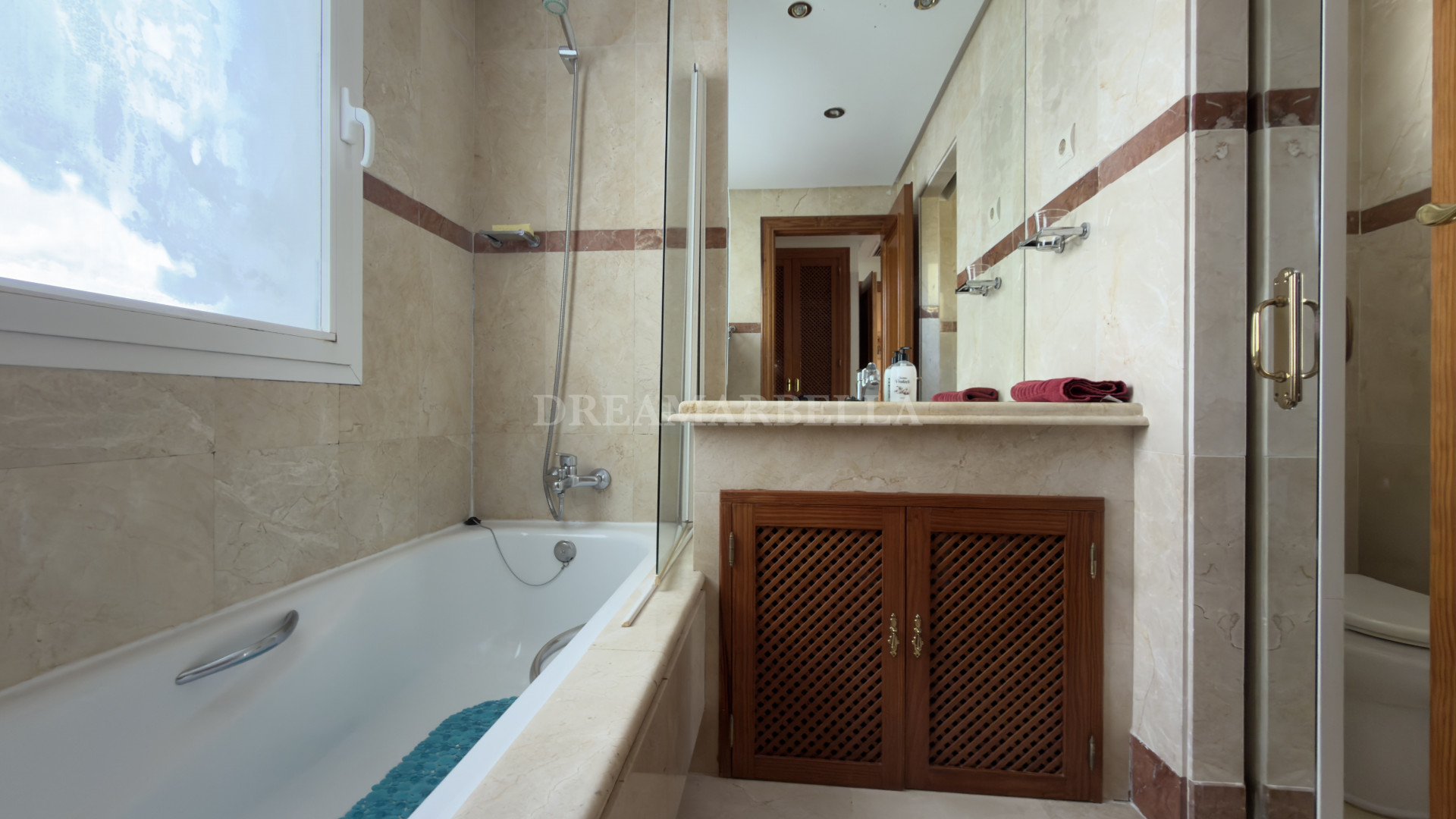 Apartment in Estepona East