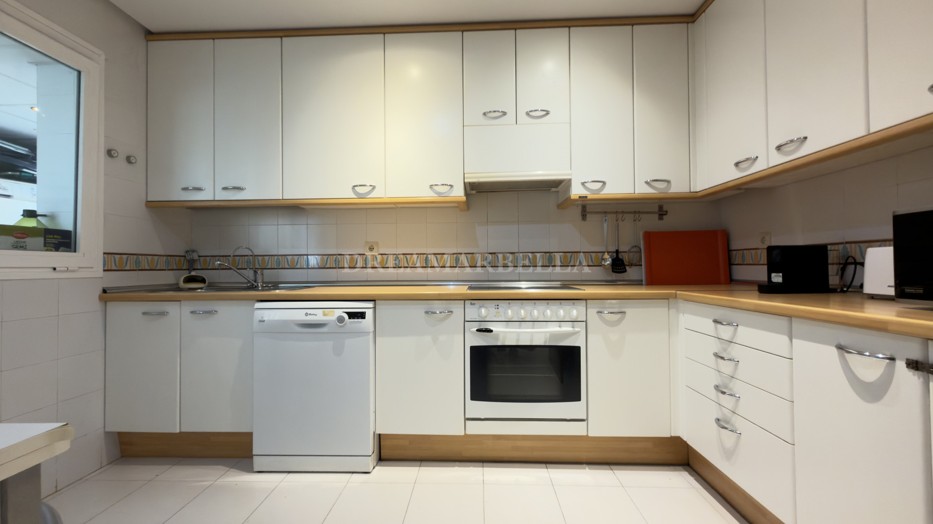 Apartment in Estepona East