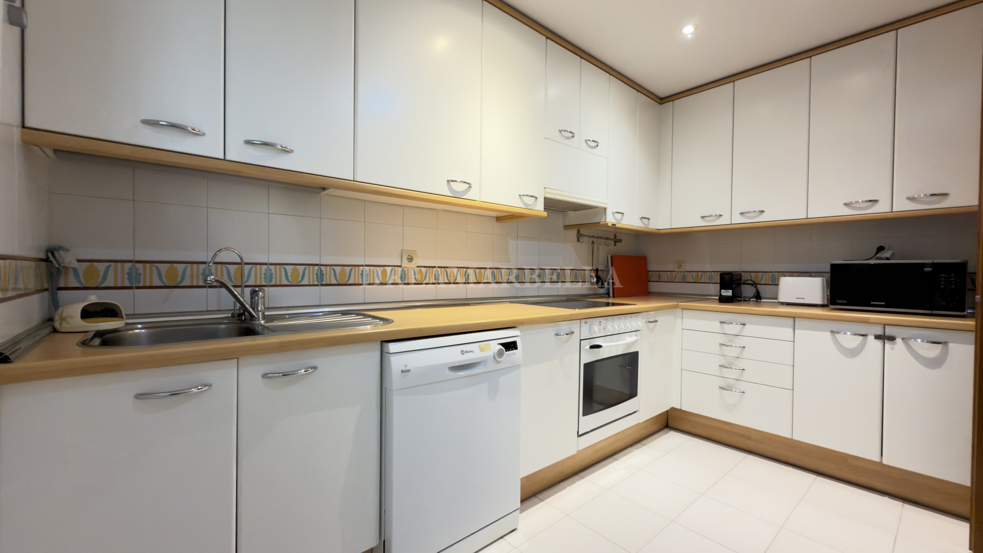 Apartment in Estepona East