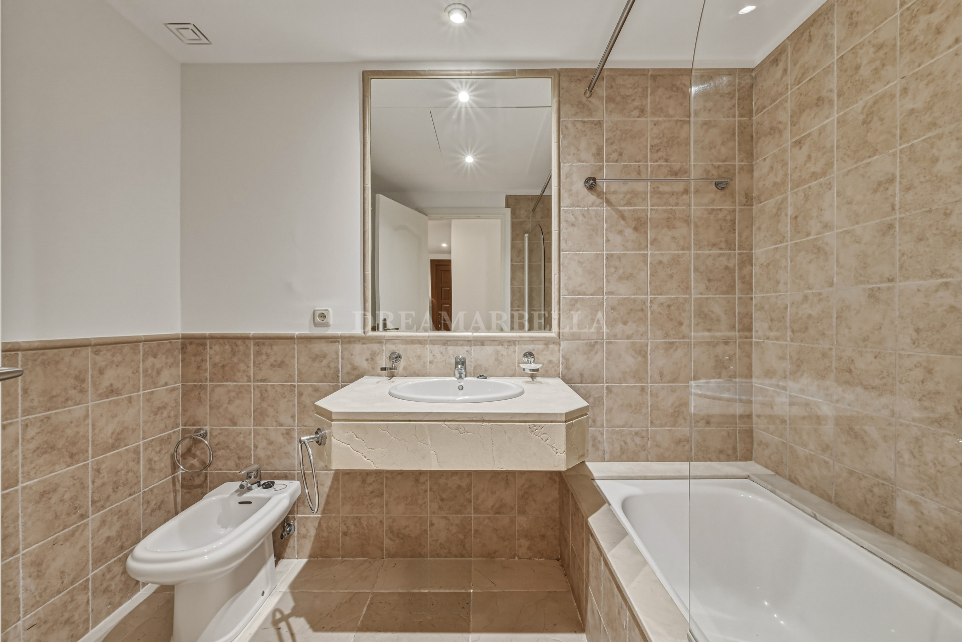 Ground Floor Apartment in Estepona East
