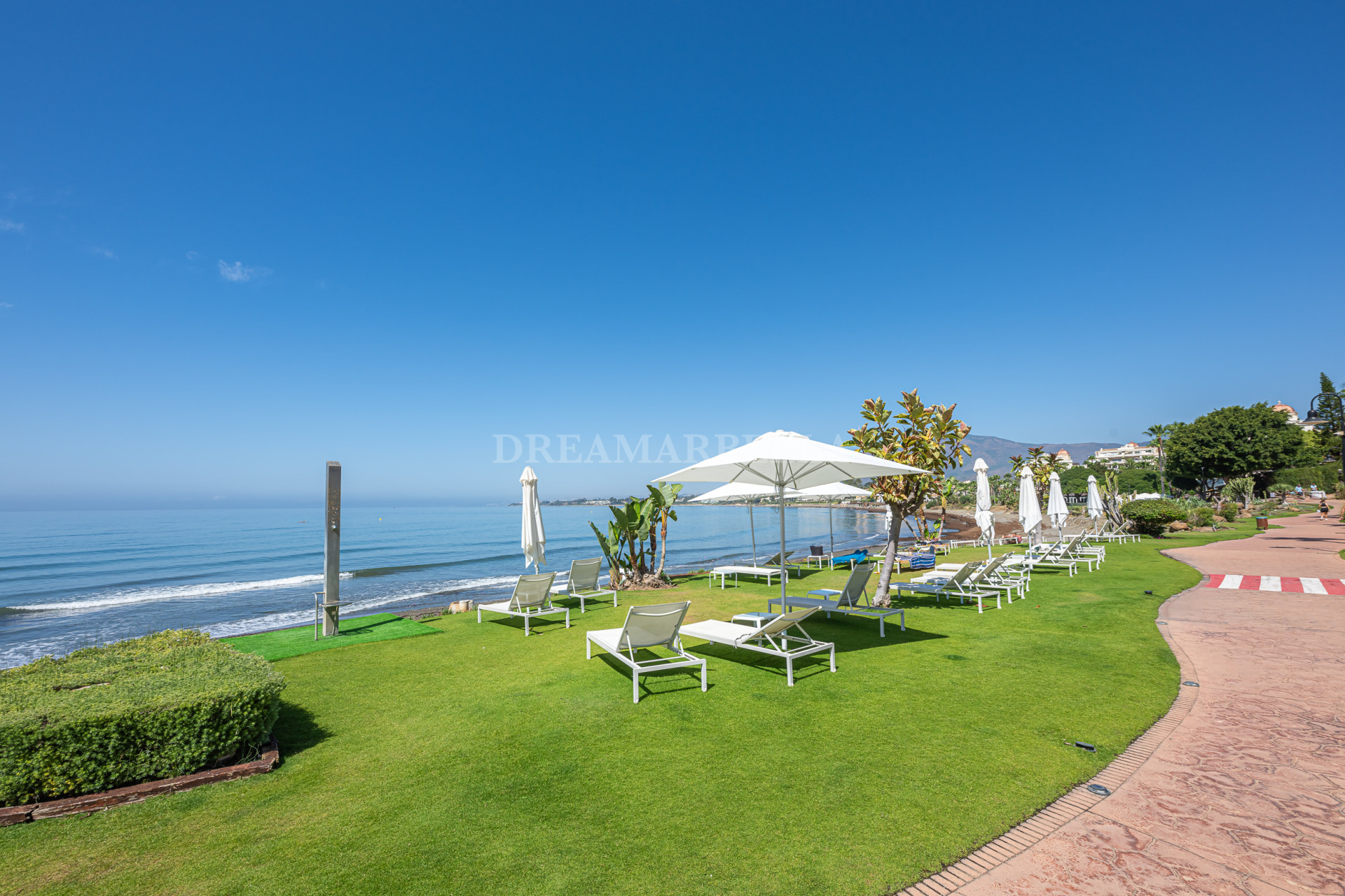 Apartment in Estepona East