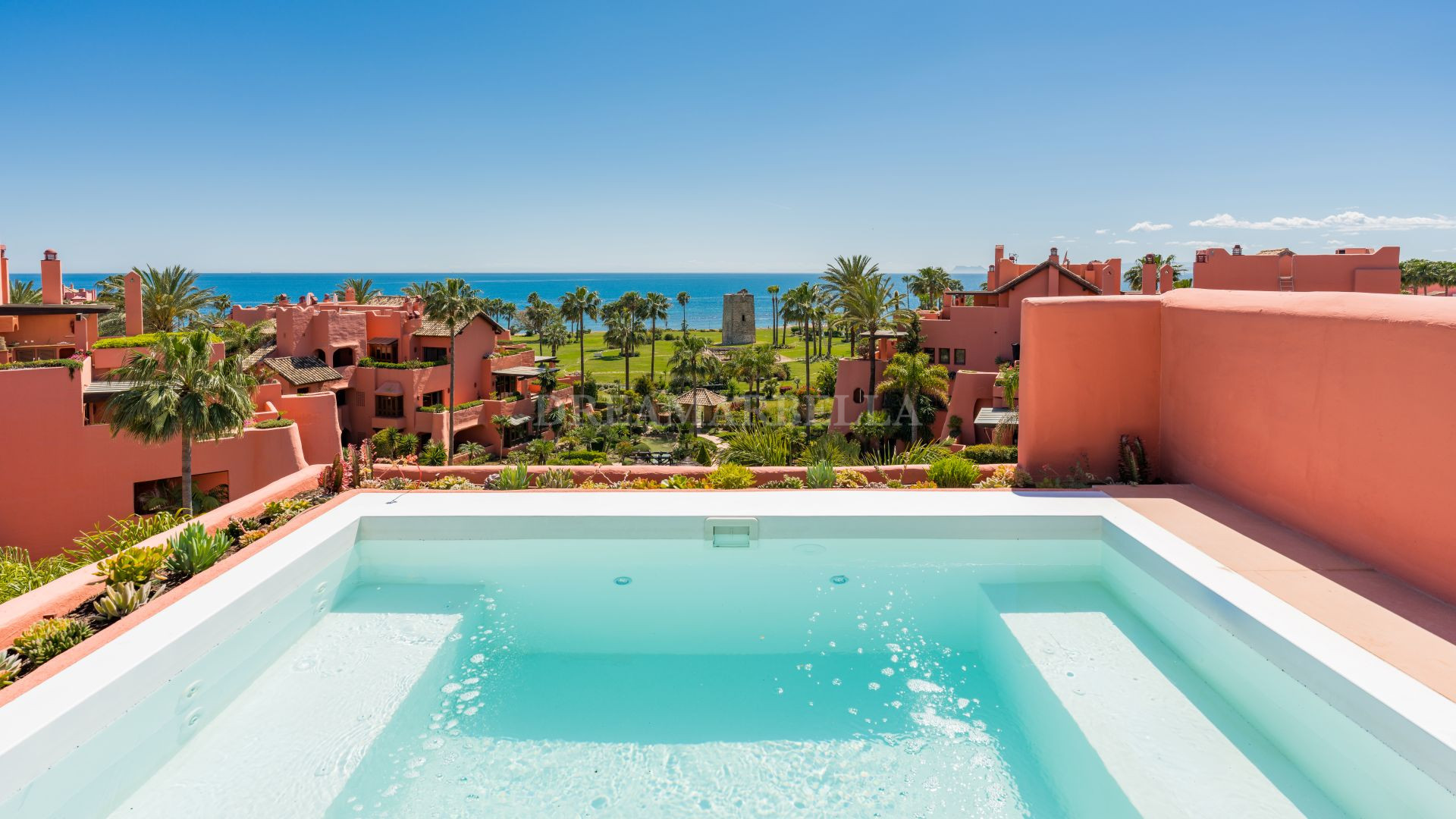 Penthouse in Estepona East