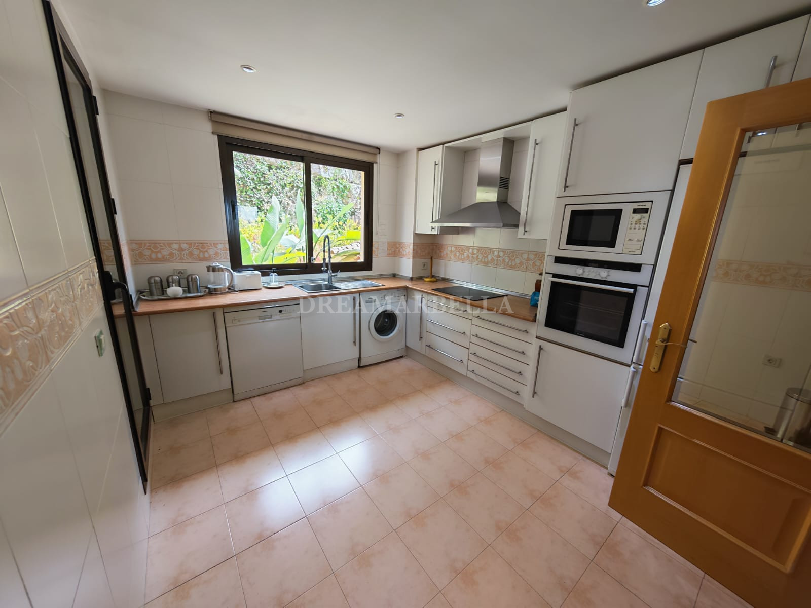 Apartment in Las lomas del Conde Luque