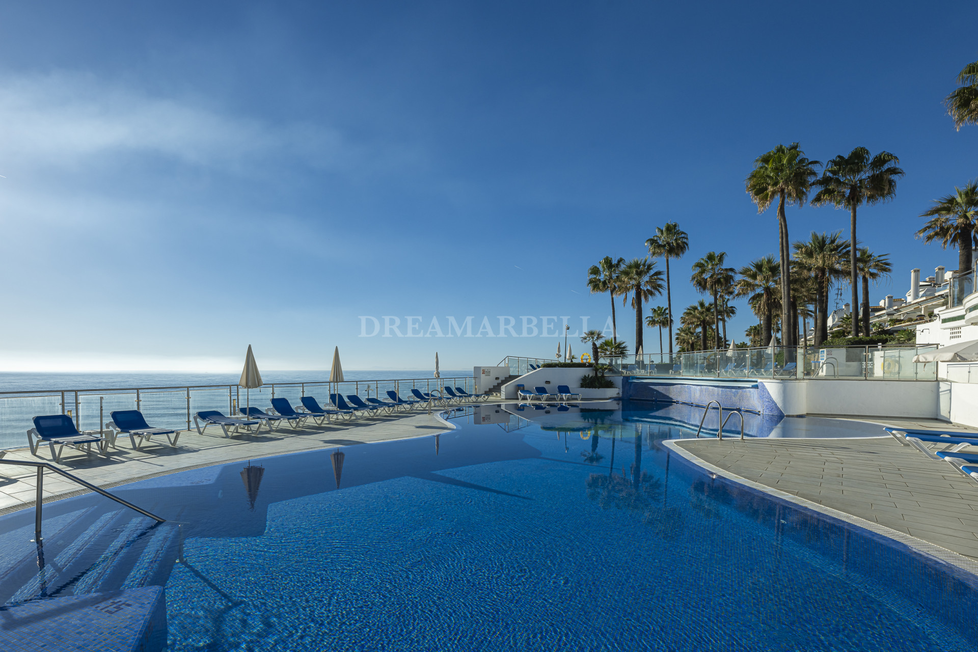 Apartment in Estepona East