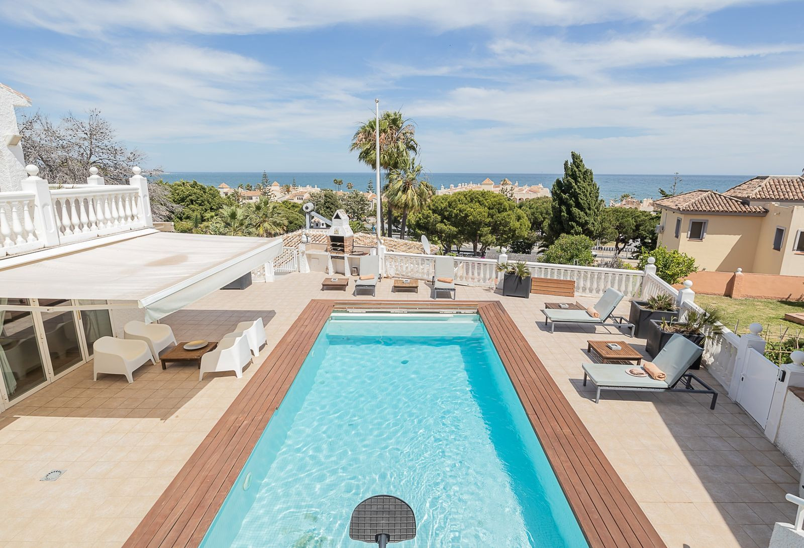 Villa for sale in Torrenueva, Mijas Costa