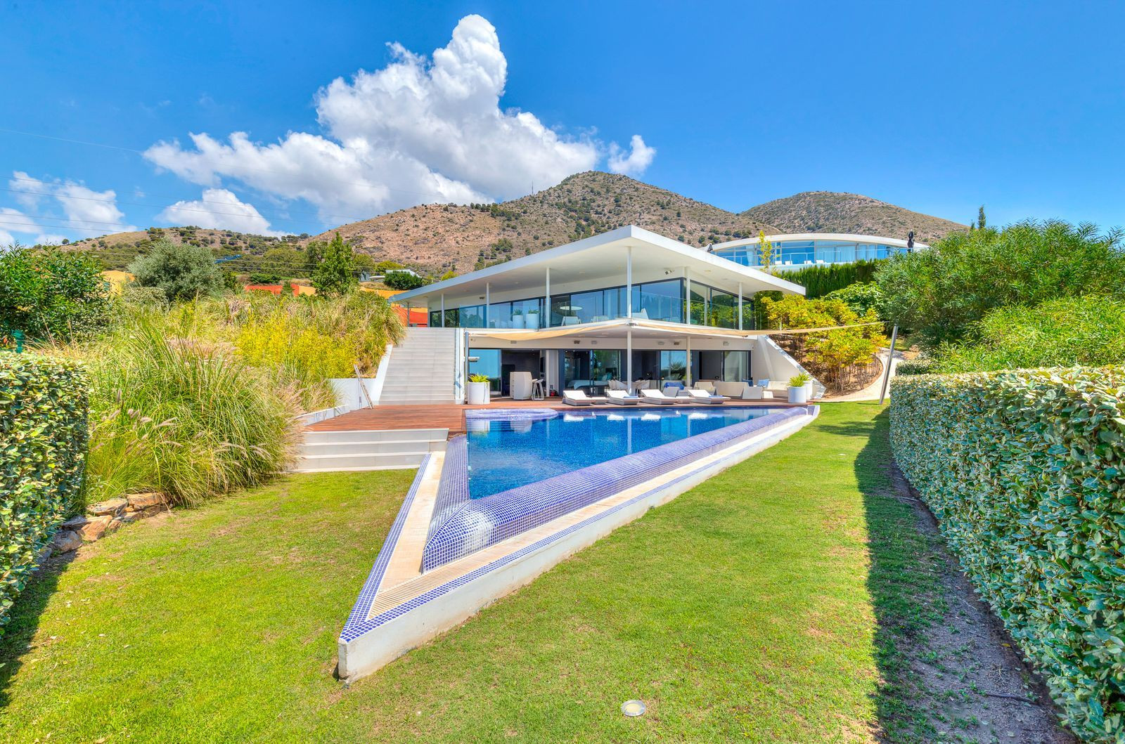 Villa for sale in El Higueron, Fuengirola