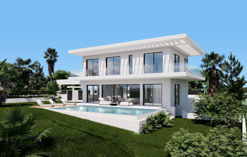 Villa for sale in Elviria, Marbella East