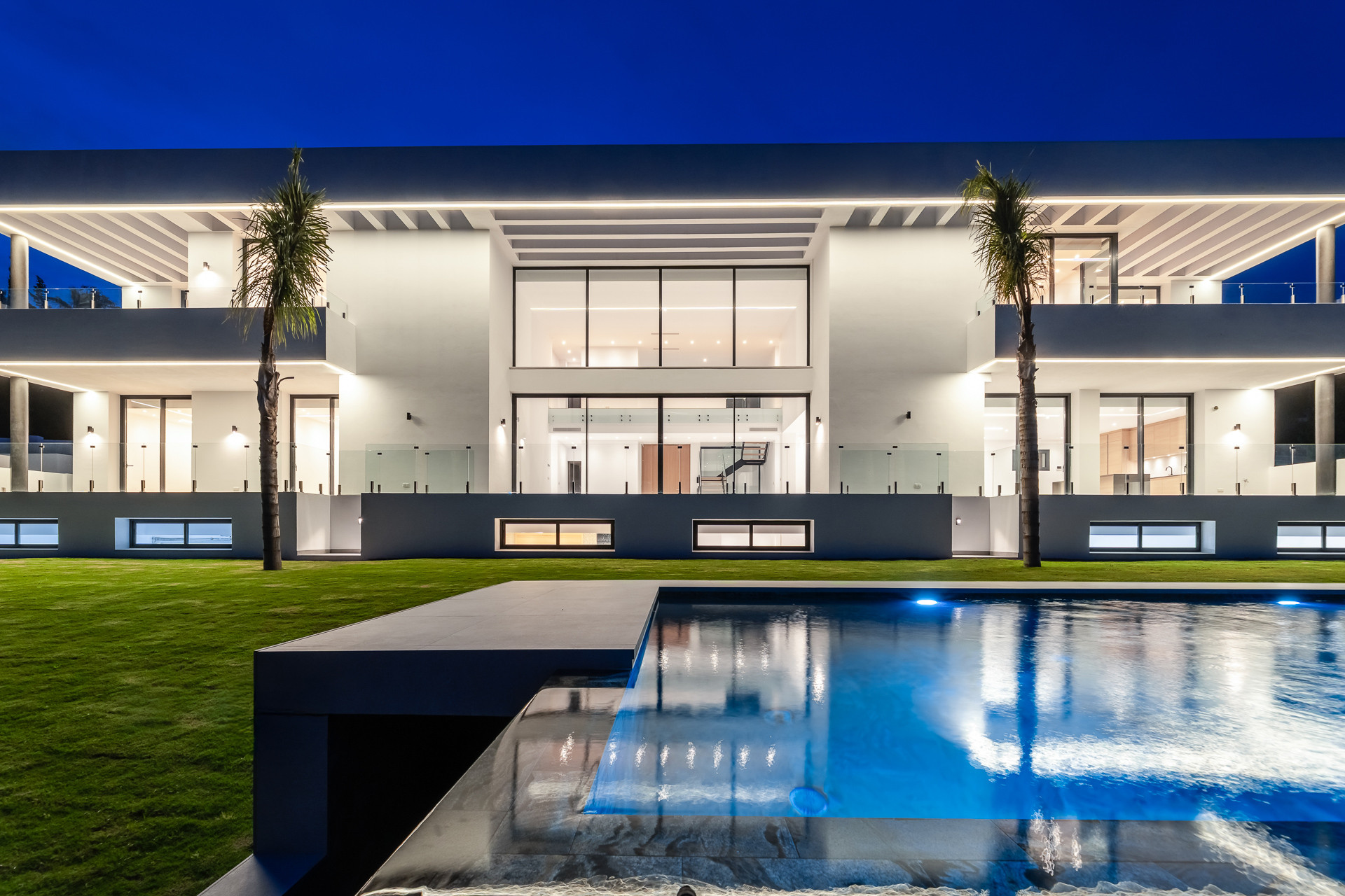 Villa en venta en Paraiso Alto, Benahavis