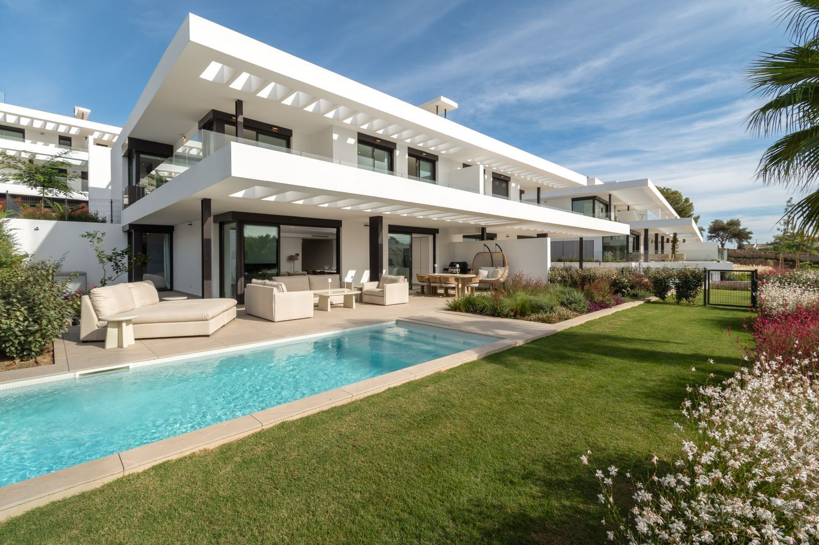 Semi Detached Villa for sale in Santa Clara, Marbella East