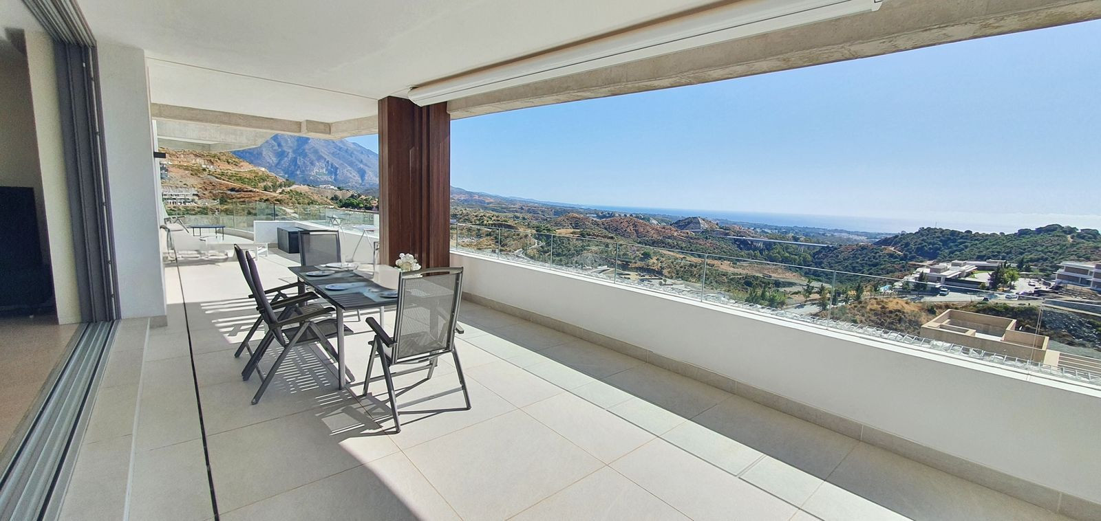 Apartment for sale in Real de La Quinta, Benahavis