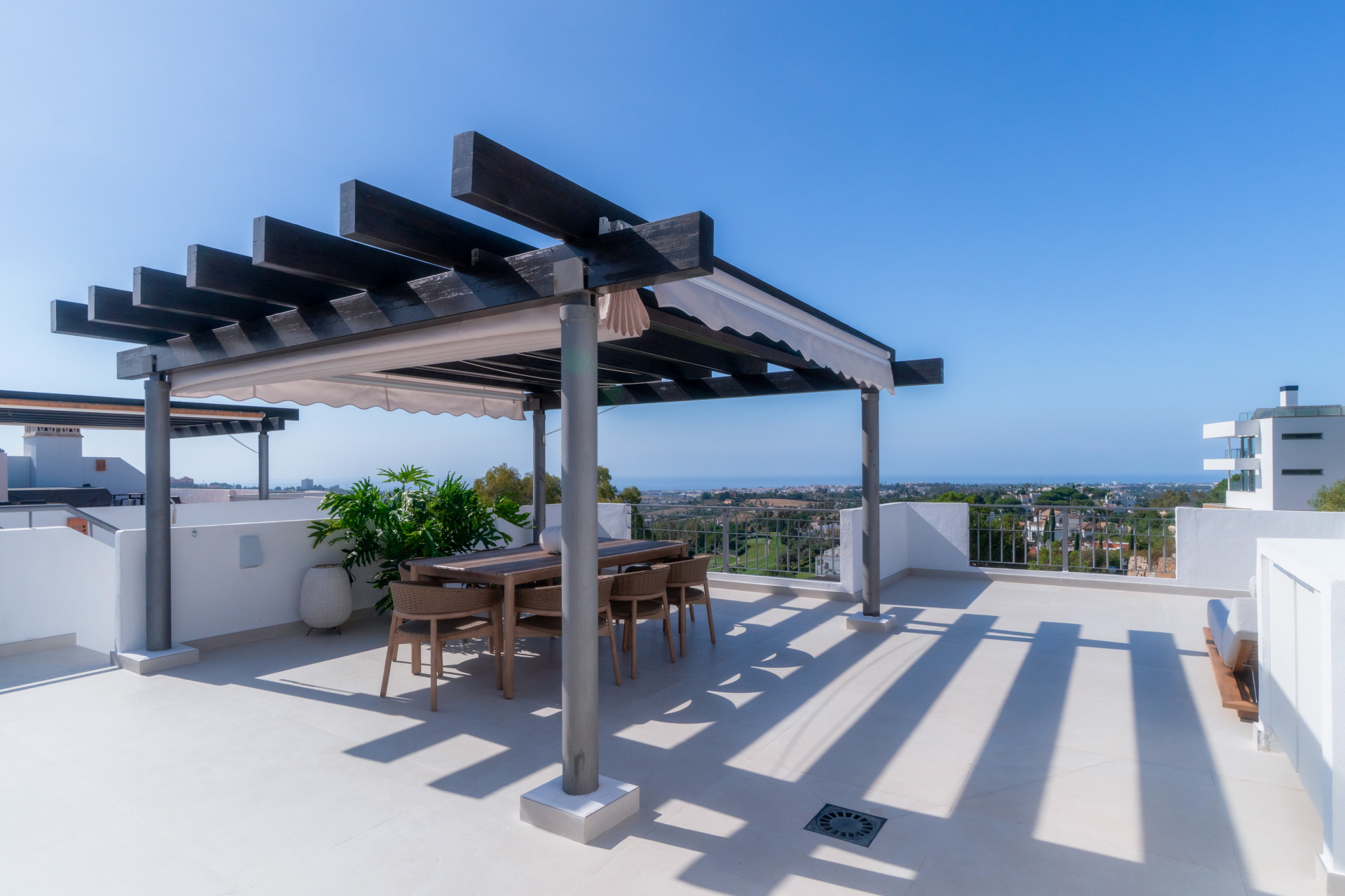 Exclusivo Ático Dúplex de Lujo en La Quinta, Benahavís