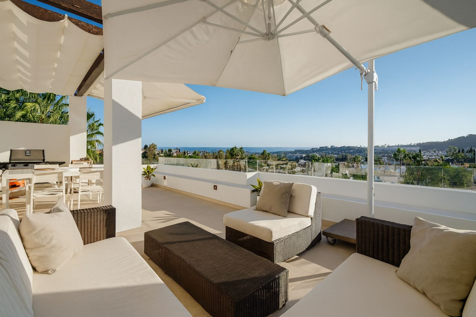 Duplex Penthouse for sale in Nueva Andalucia, Marbella
