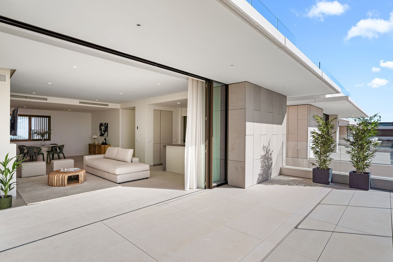 Apartment for sale in Real de La Quinta, Benahavis