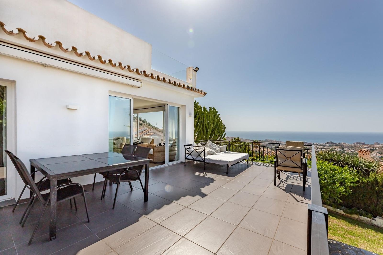 Exclusiva Villa de Lujo con Vistas al Mar en Benalmádena