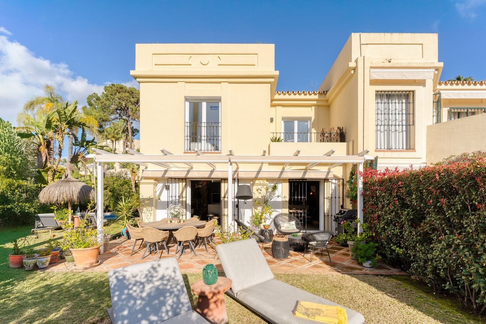 Semi Detached Villa for sale in La Quinta, Benahavis