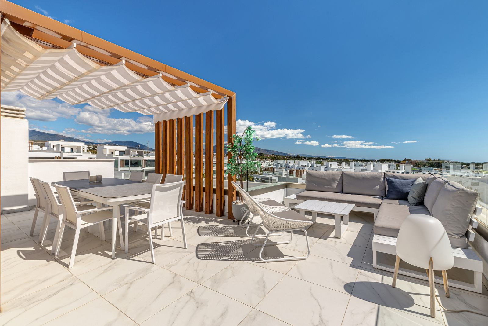 Ático en venta en Cancelada, Estepona Este