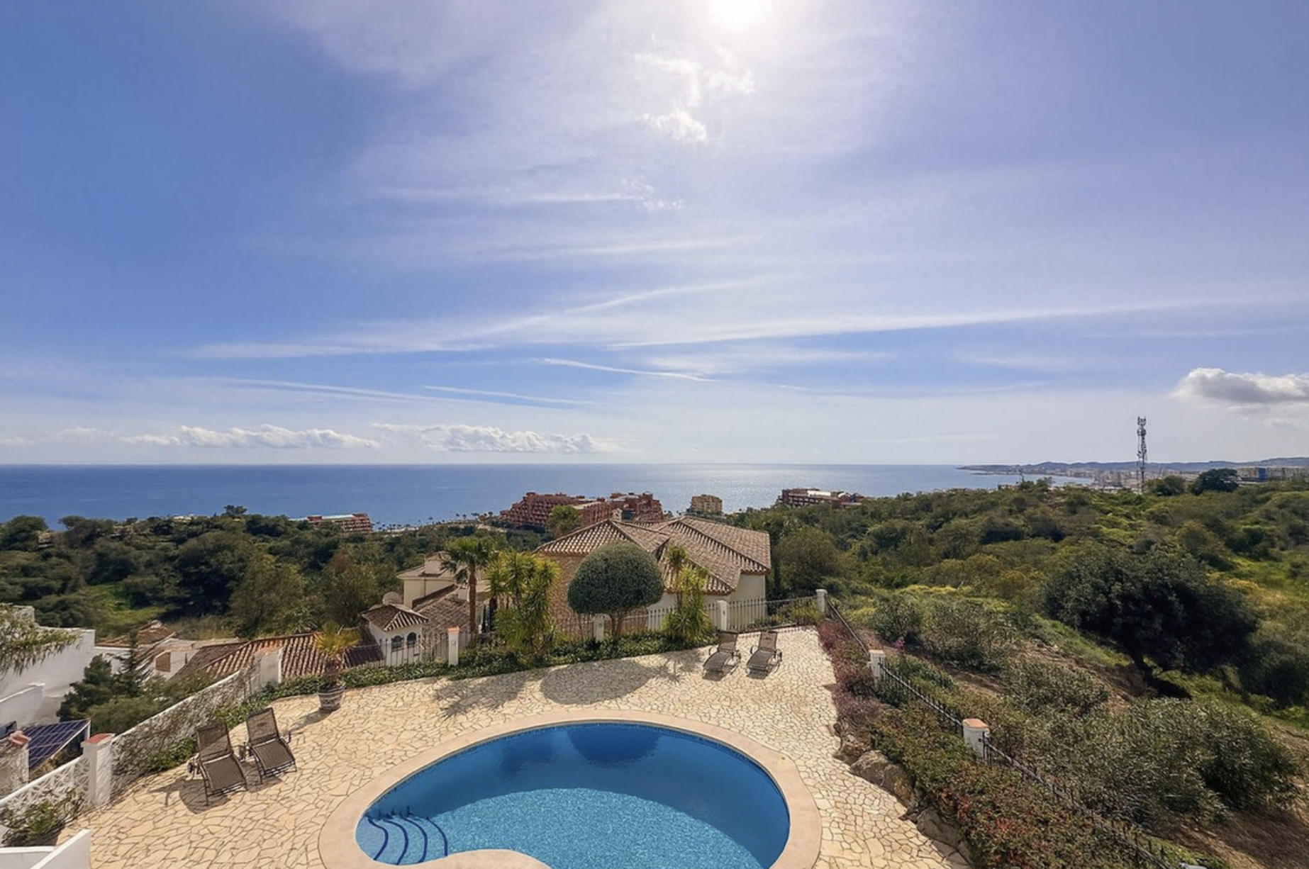 Villa for sale in La Capellania, Benalmadena