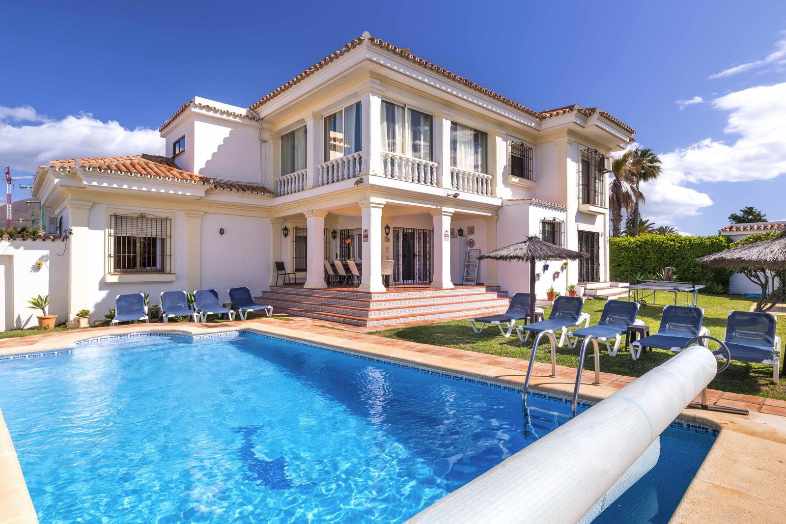 Villa en venta en Estepona