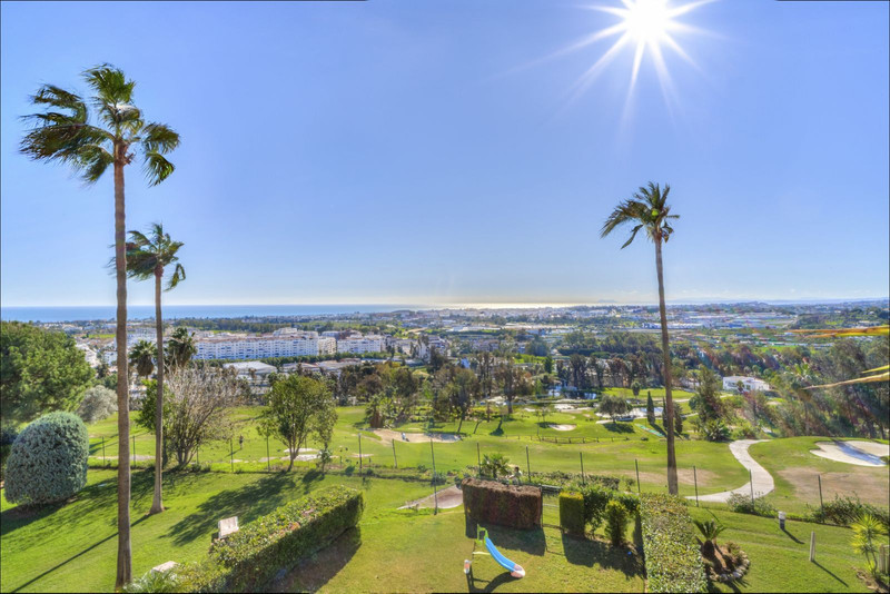 Apartment for sale in Nueva Andalucia, Marbella