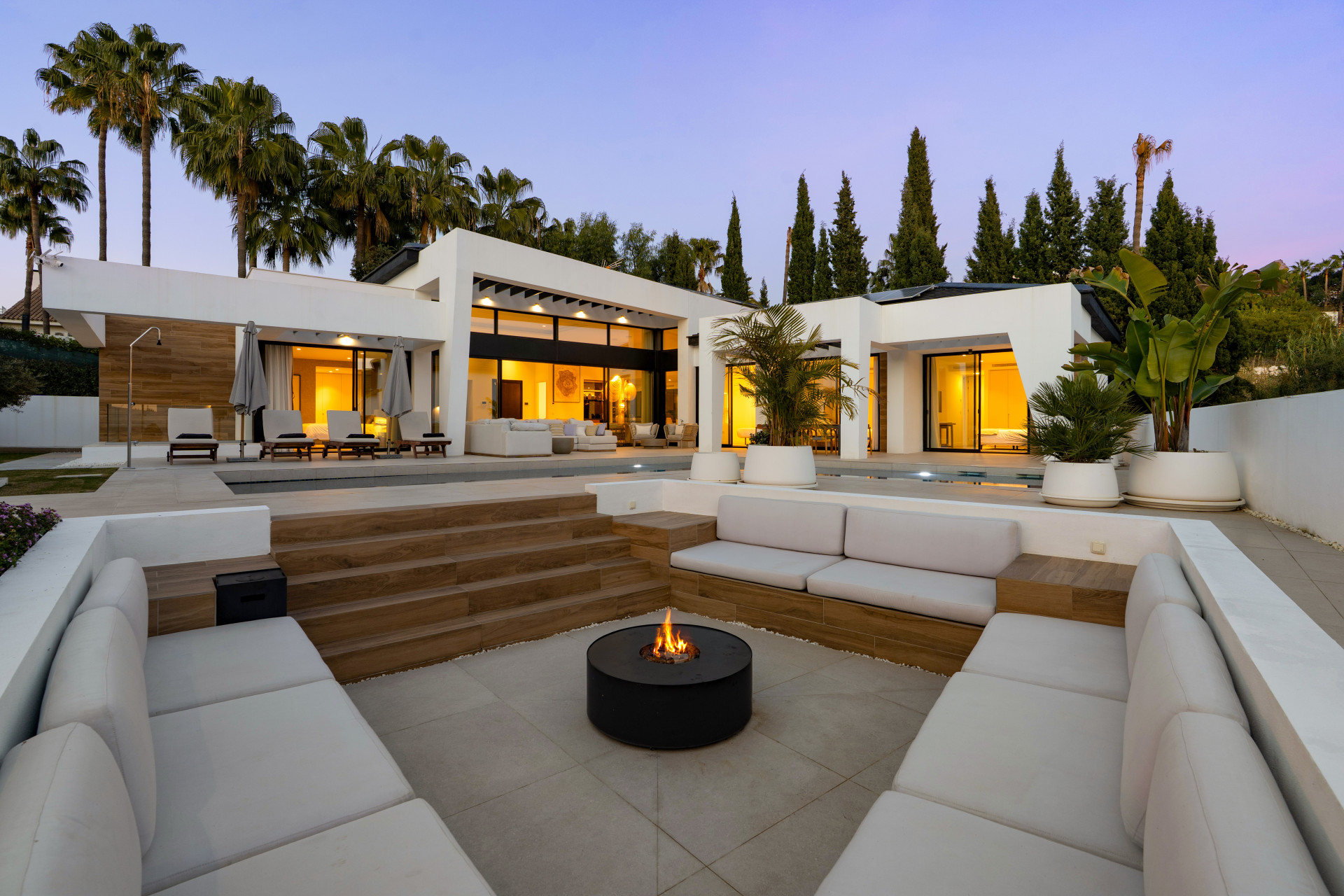 Villa for sale in Nueva Andalucia, Marbella