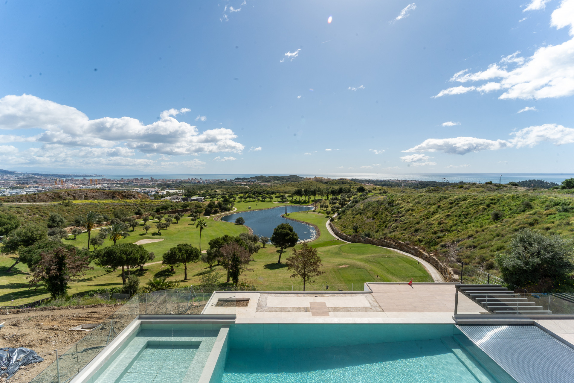 Unique villas with panoramic views!