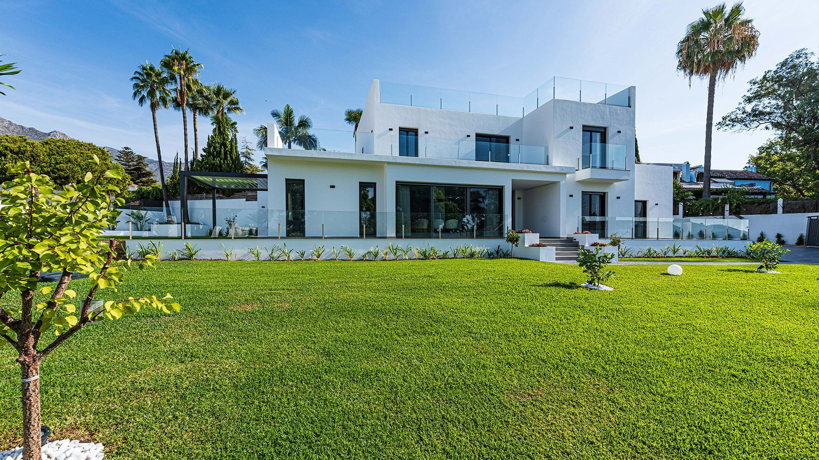 Villa for sale in Marbella