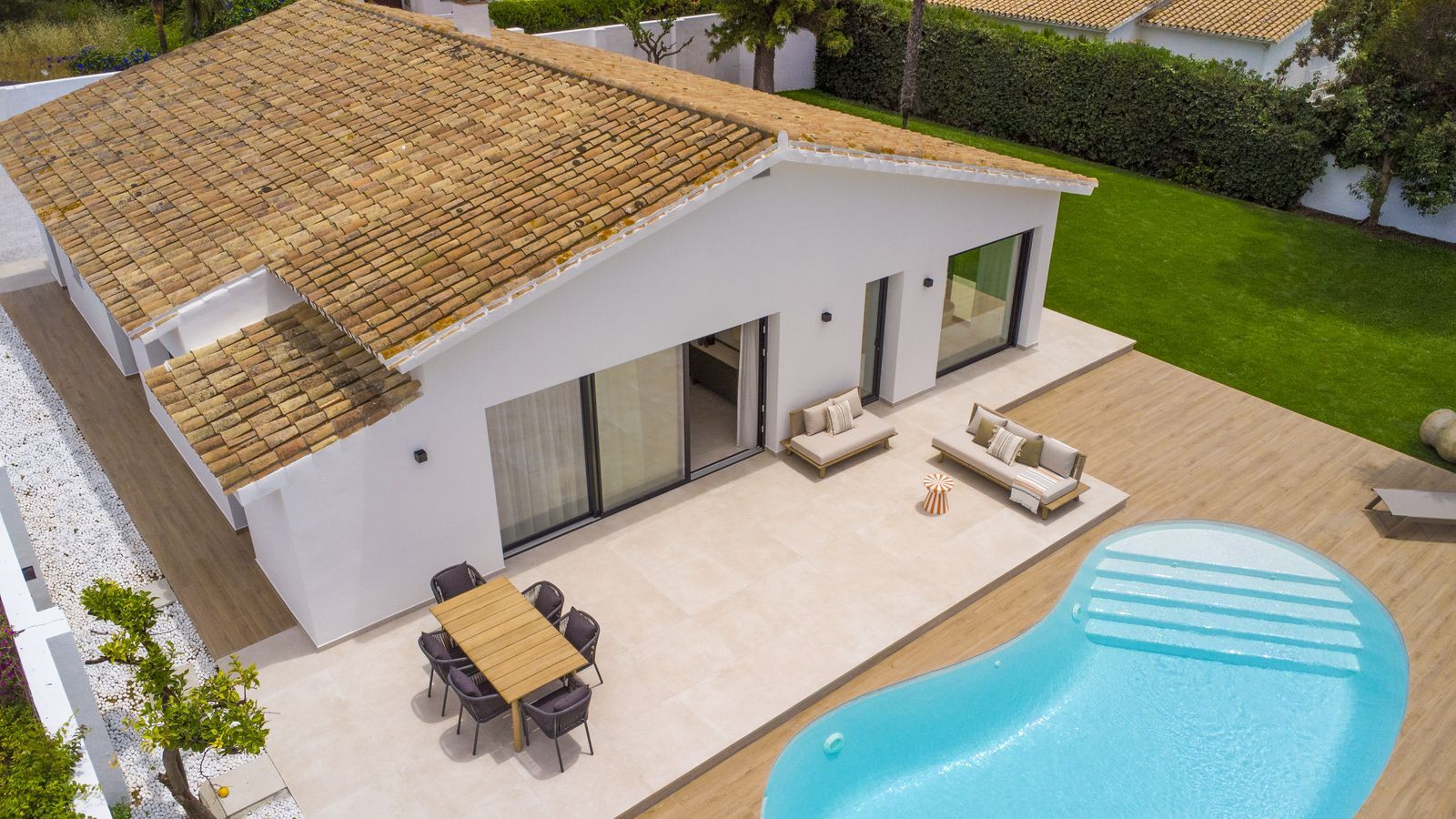 Villa for sale in Atalaya, Estepona East