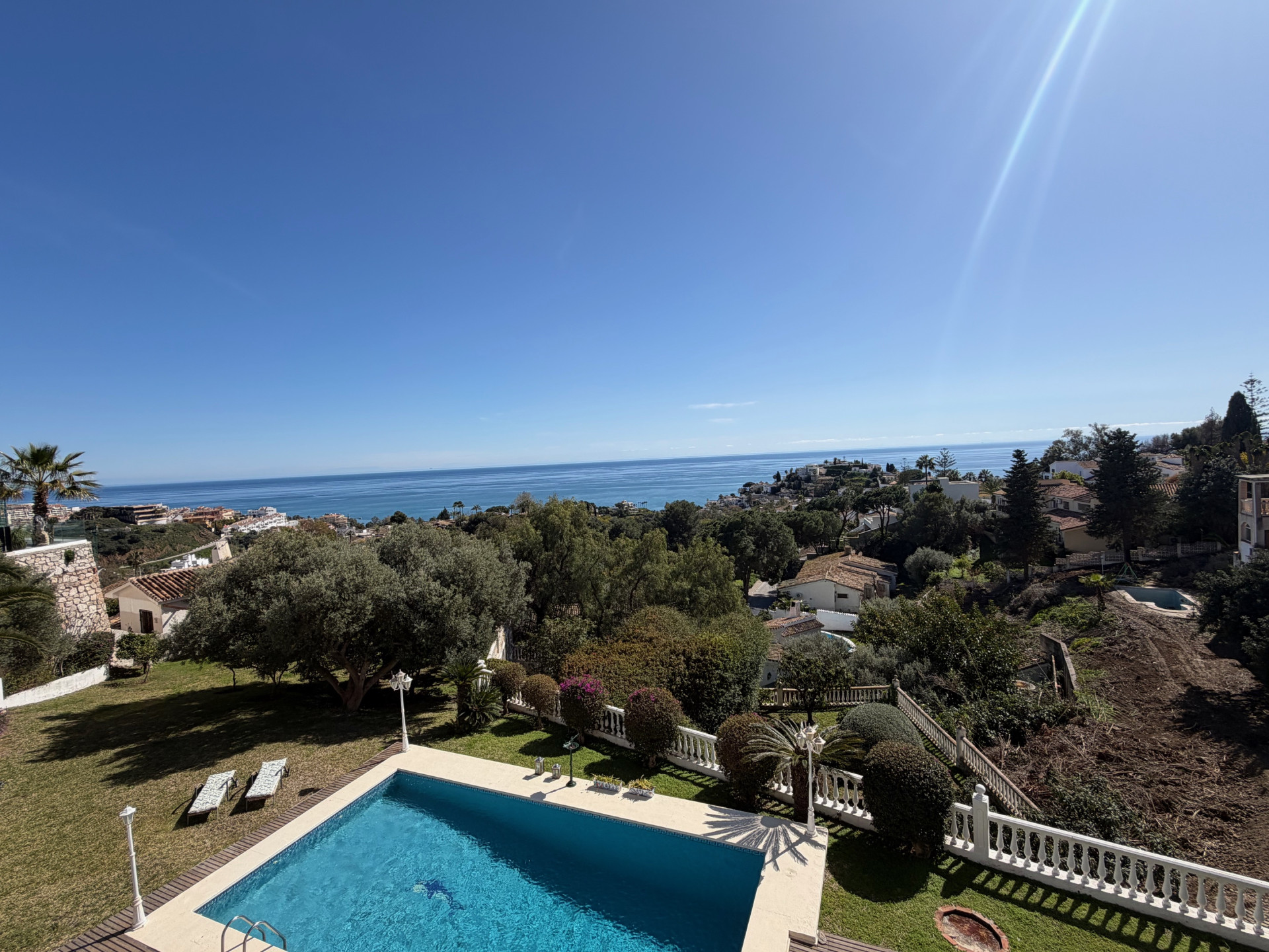 Villa for sale in Torremuelle, Benalmadena