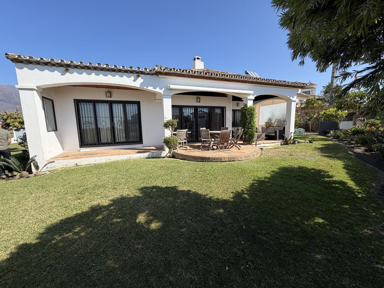 Villa for sale in Estepona