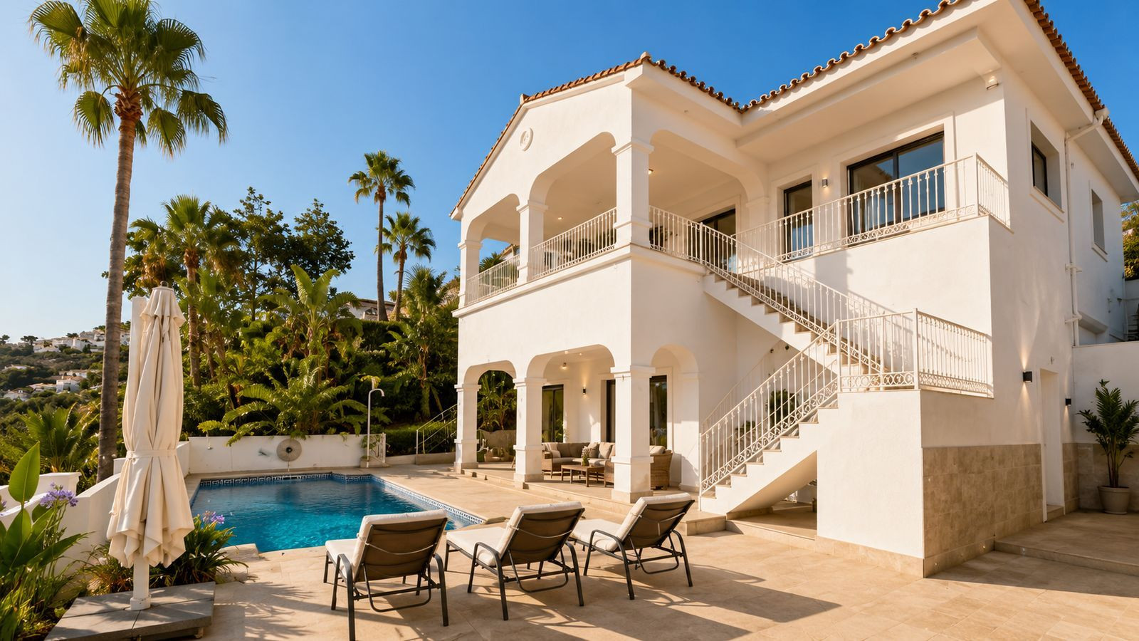 Villa for sale in Benahavis