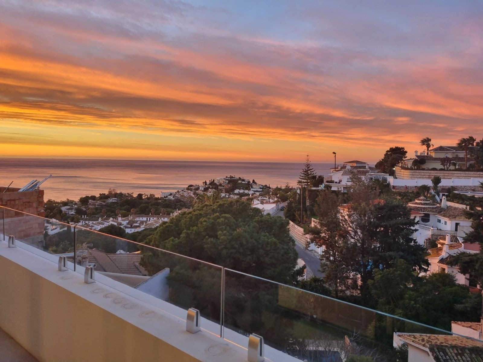 Villa for sale in Benalmadena