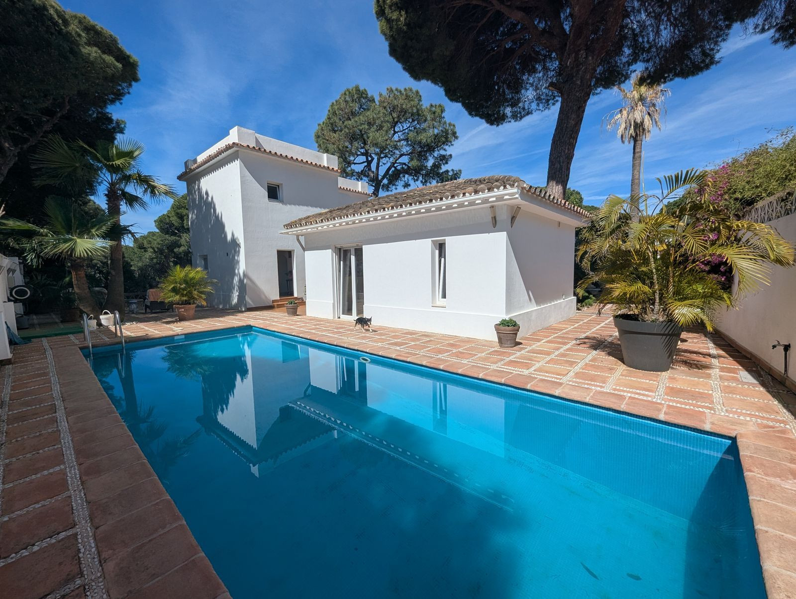 Villa for sale in Marbella Este