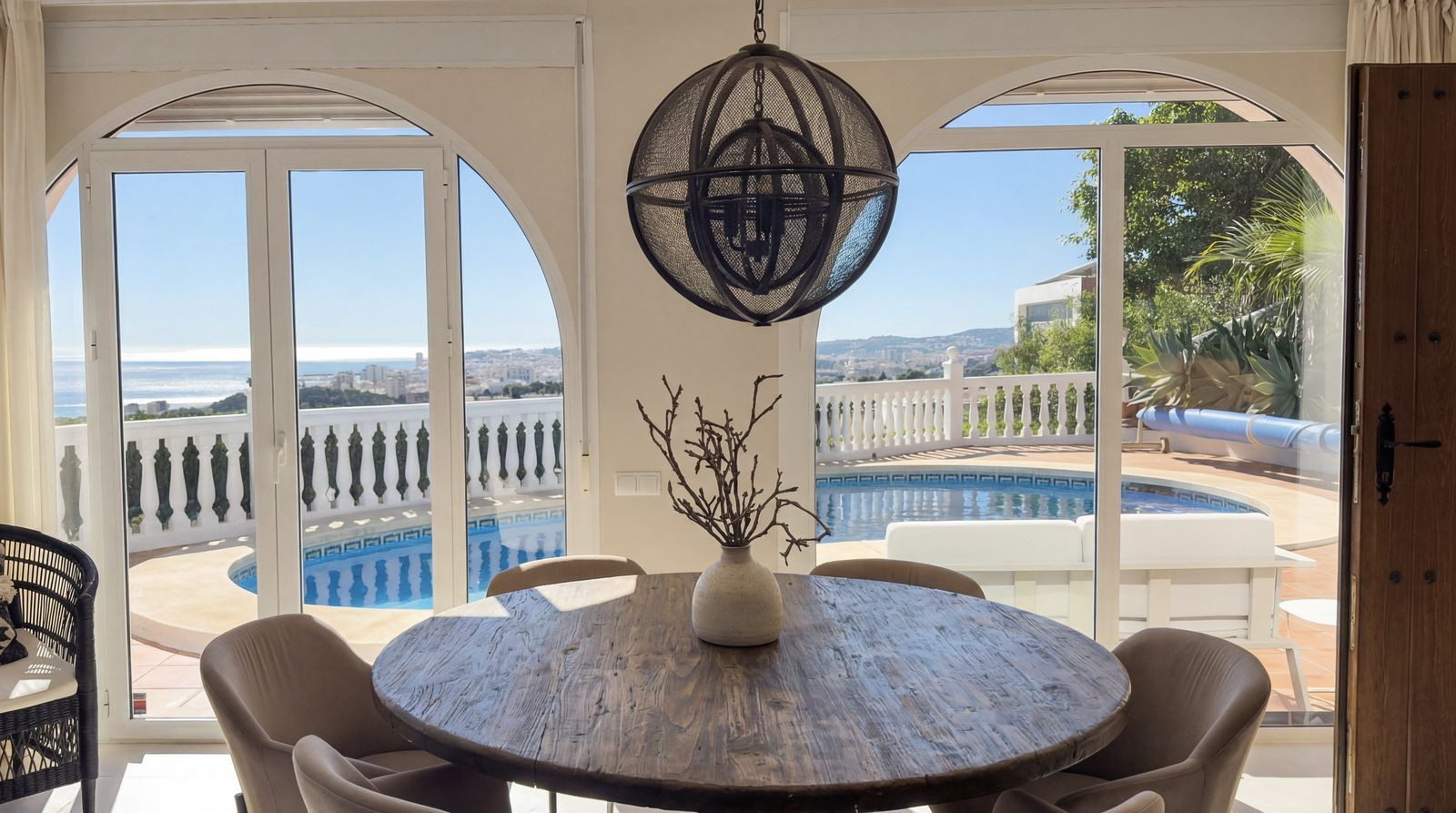 Villa for sale in Torreblanca, Fuengirola