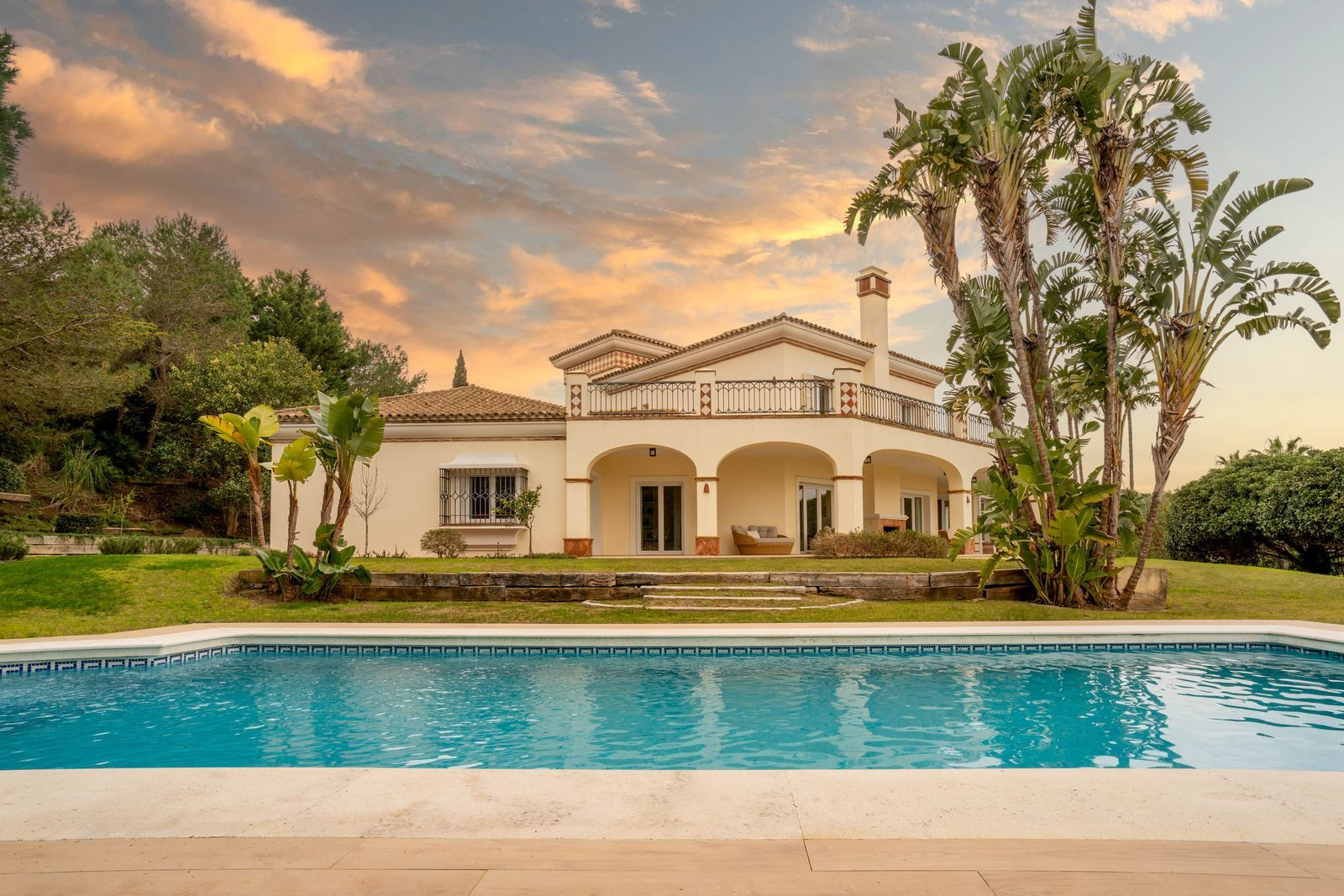 Villa for sale in Sotogrande