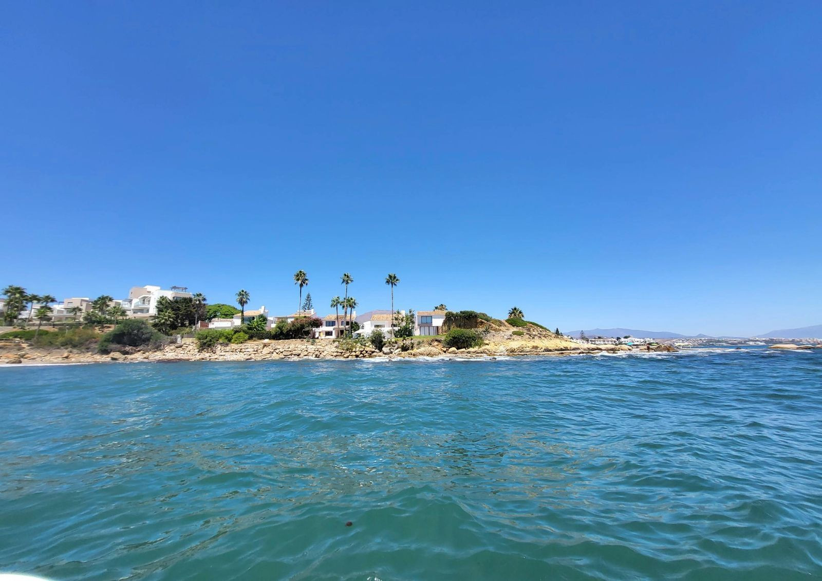 Villa for sale in Estepona