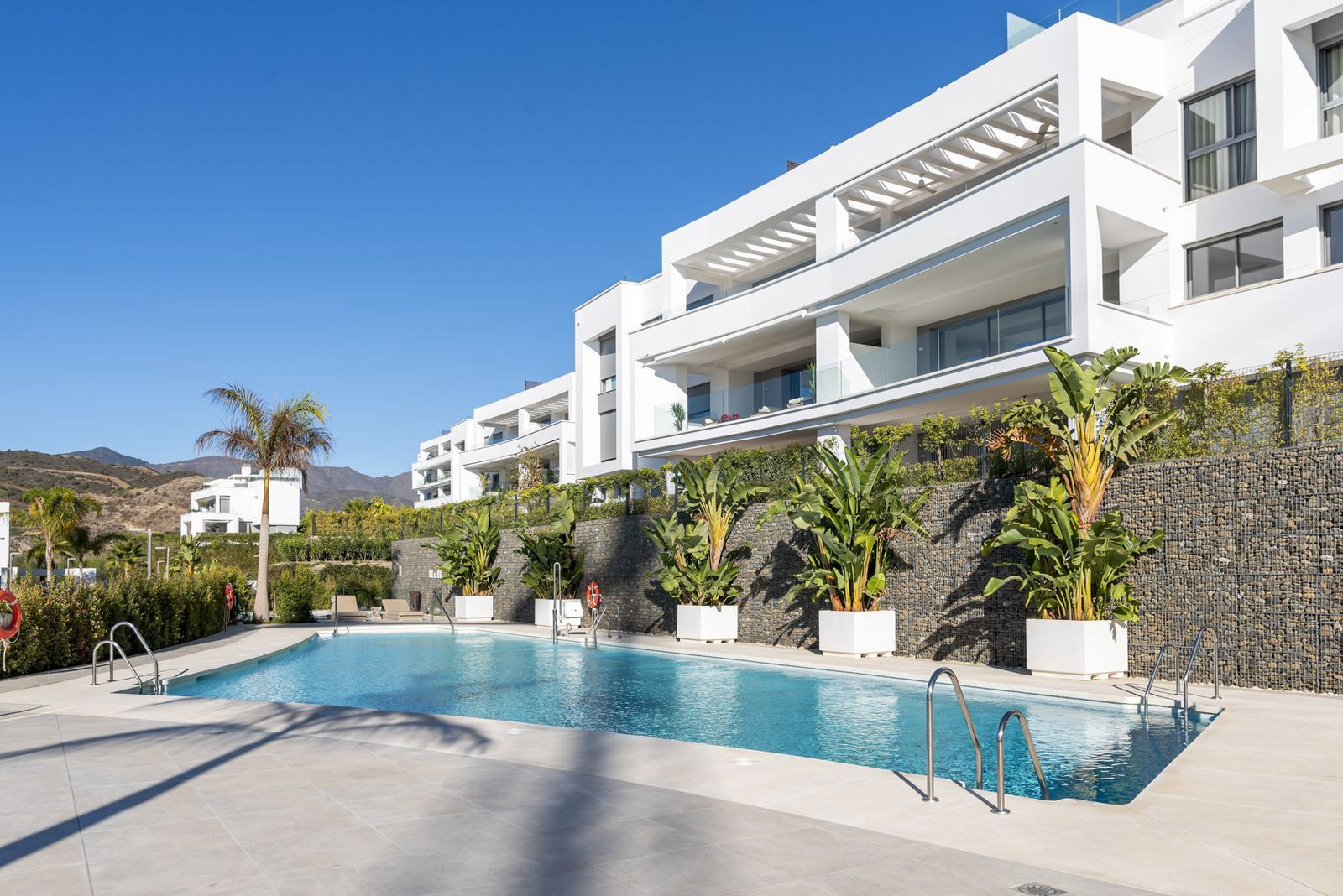 Ground Floor Apartment for sale in Santa Clara, Marbella East