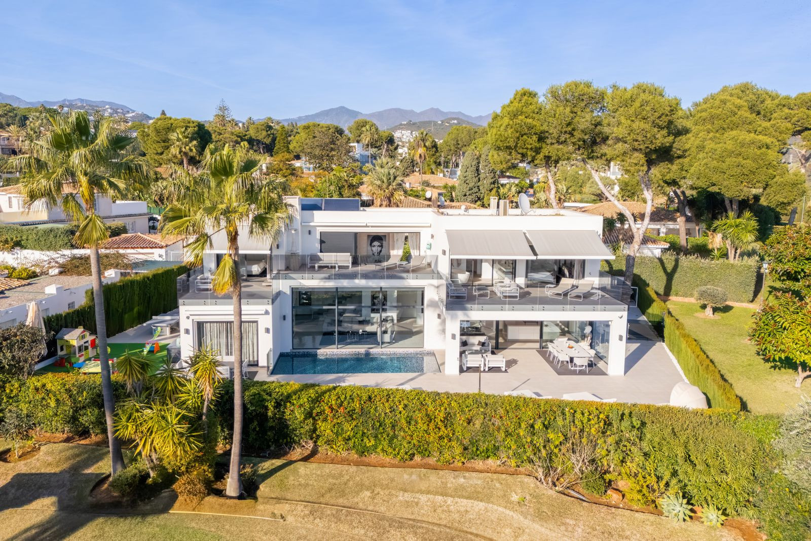 Villa for sale in Los Monteros, Marbella East