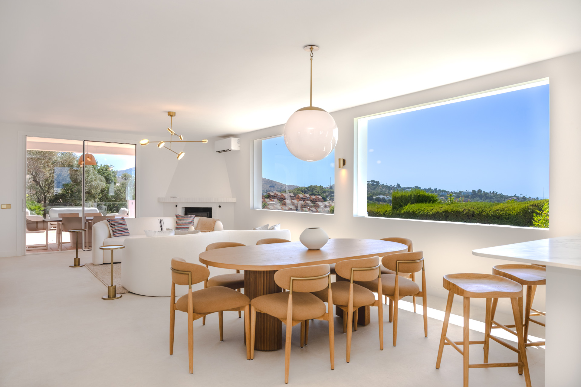 Villa for sale in Elviria, Marbella East