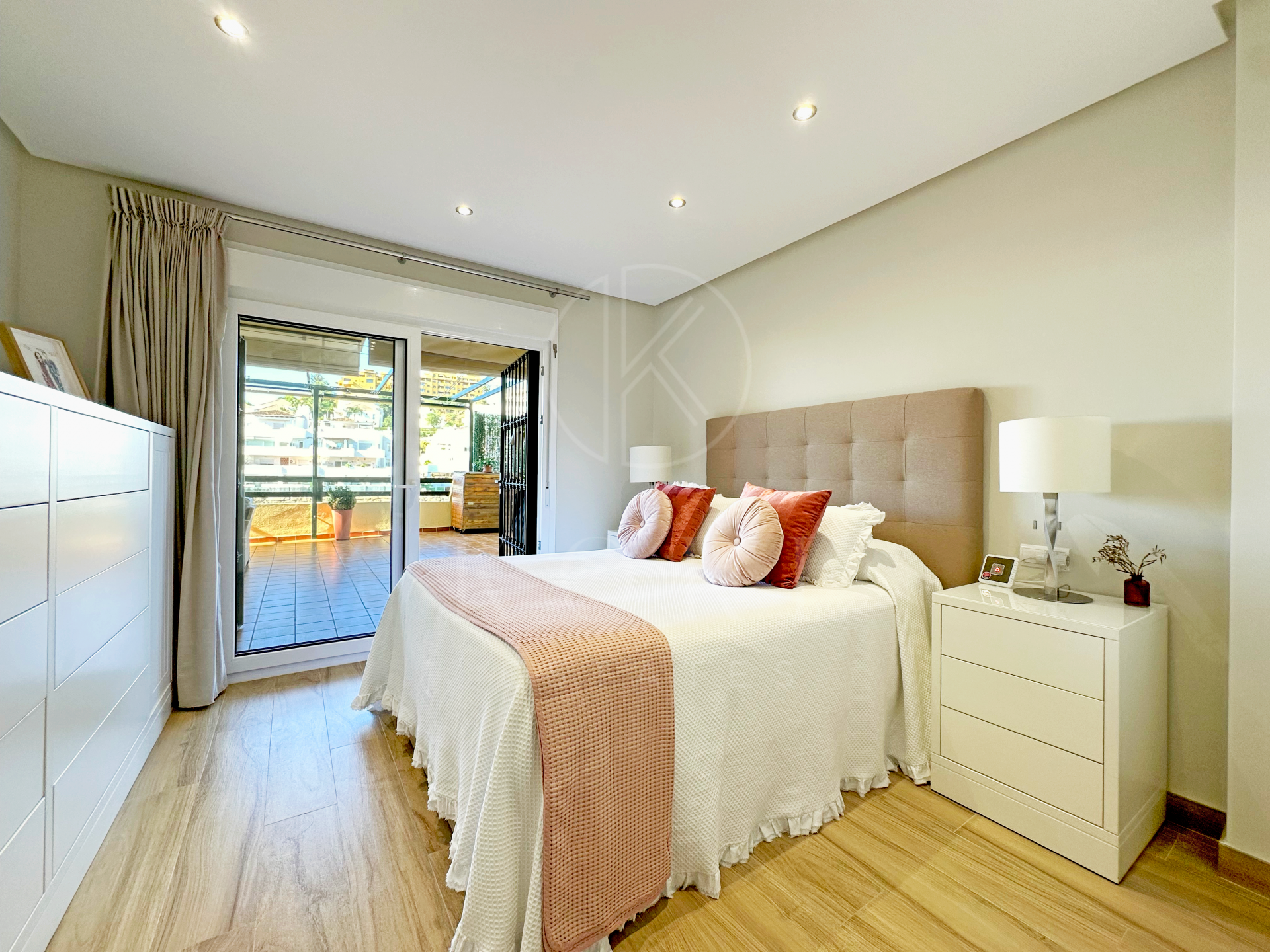 Apartament la parter de vânzare în Las Joyas, Estepona East