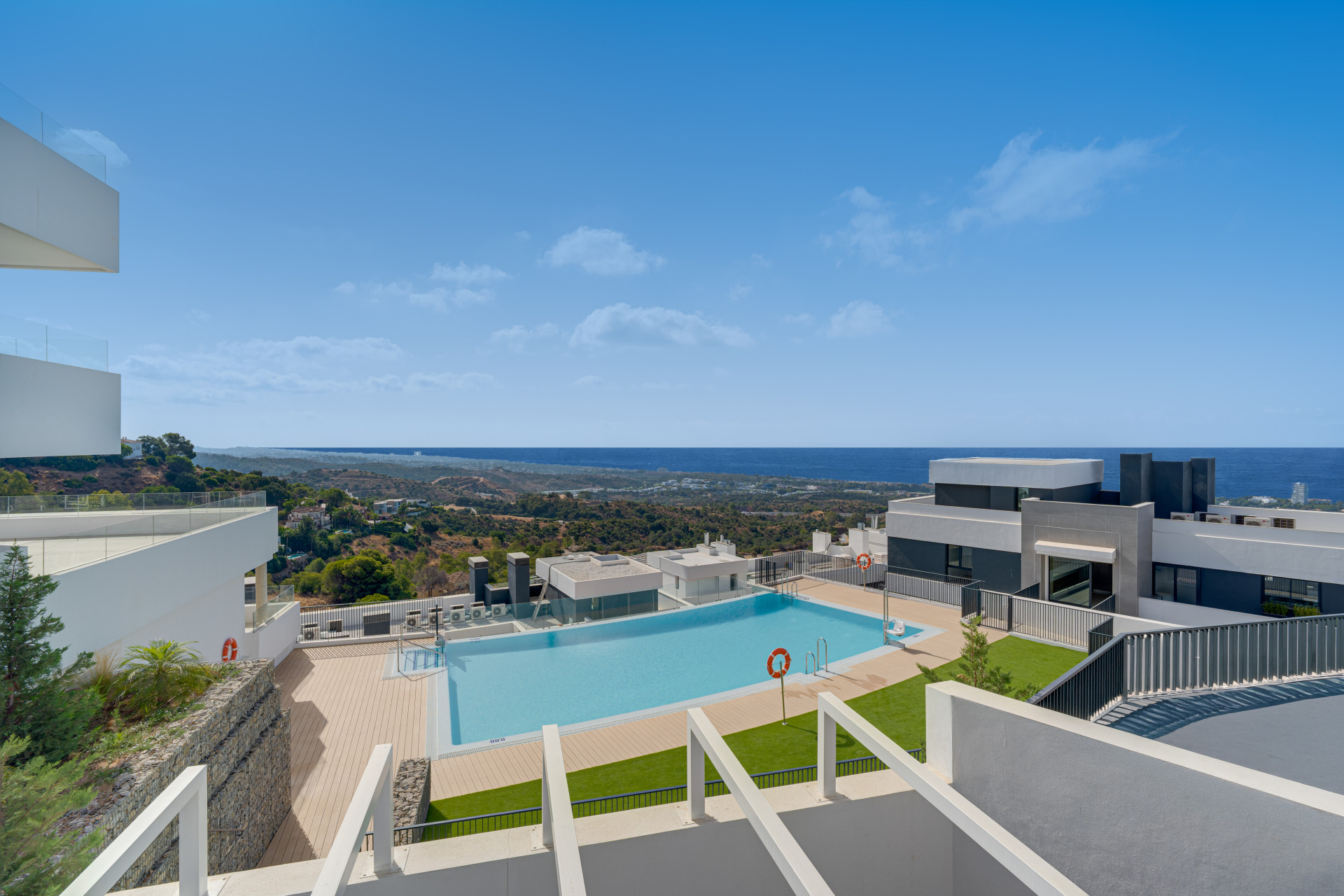 3-bedroom apartment in Los Altos de los Monteros — frame 8