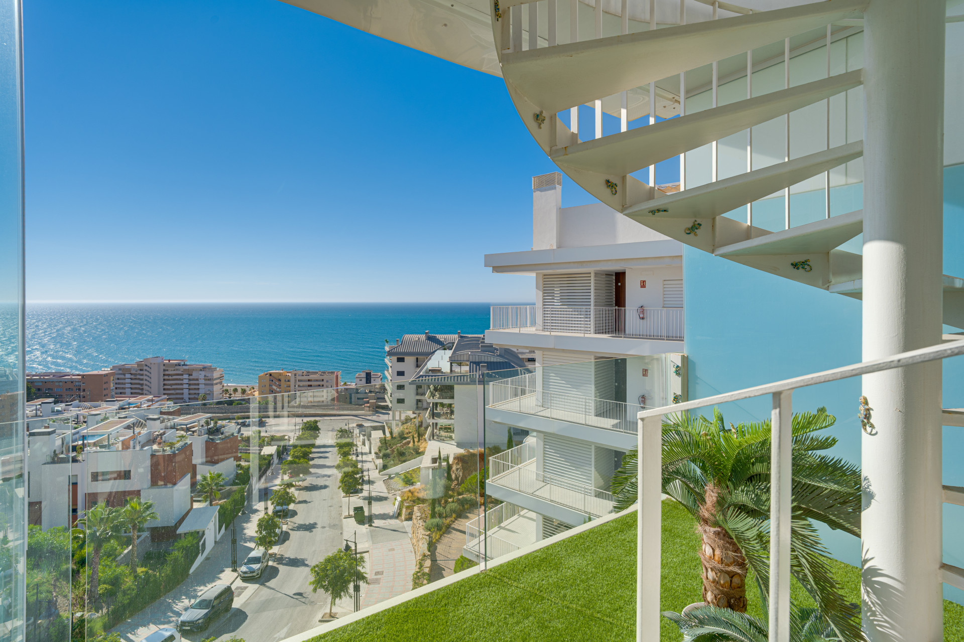 penthouse in El Higueron — frame 12