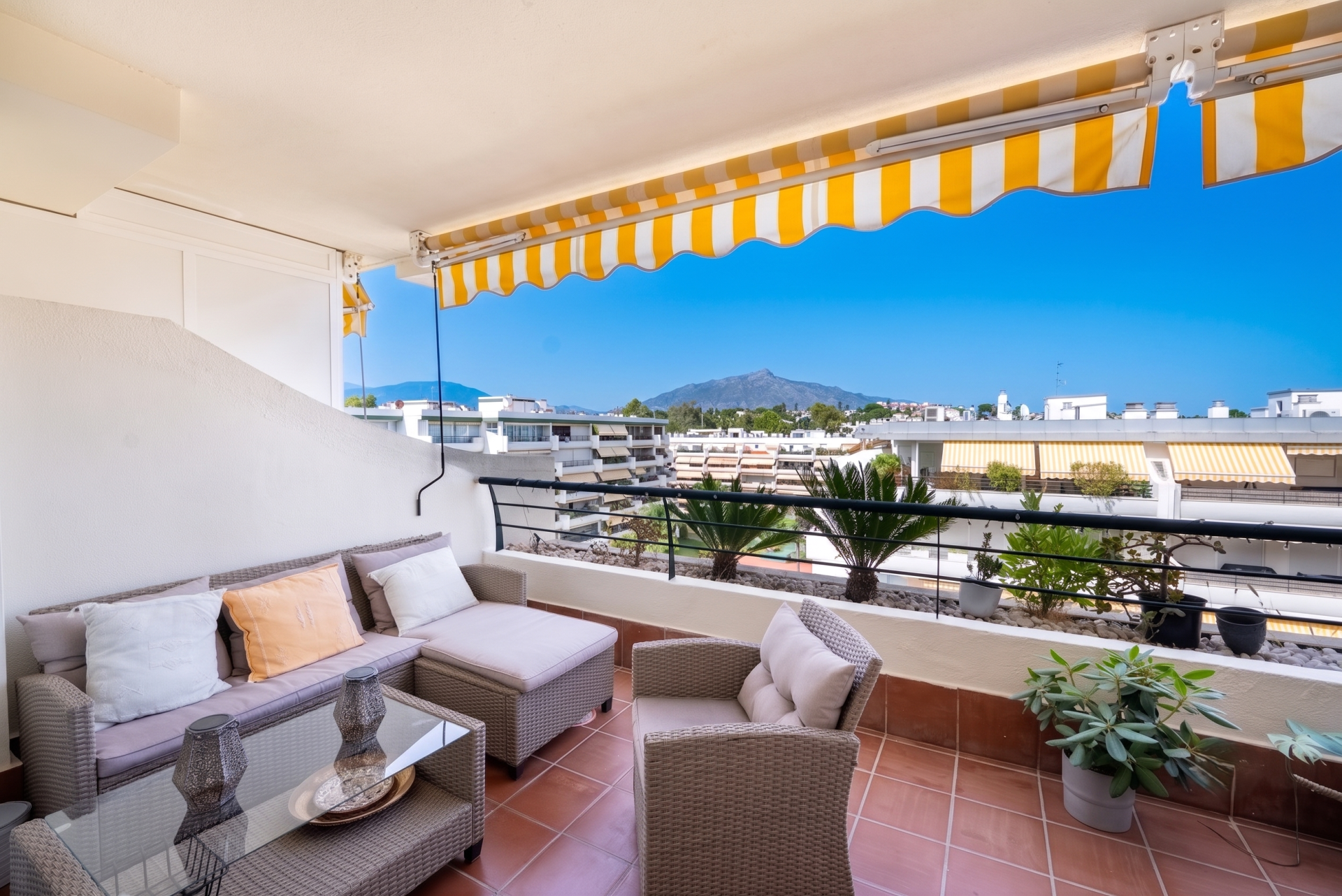 apartment in Campos de Guadalmina — frame 3