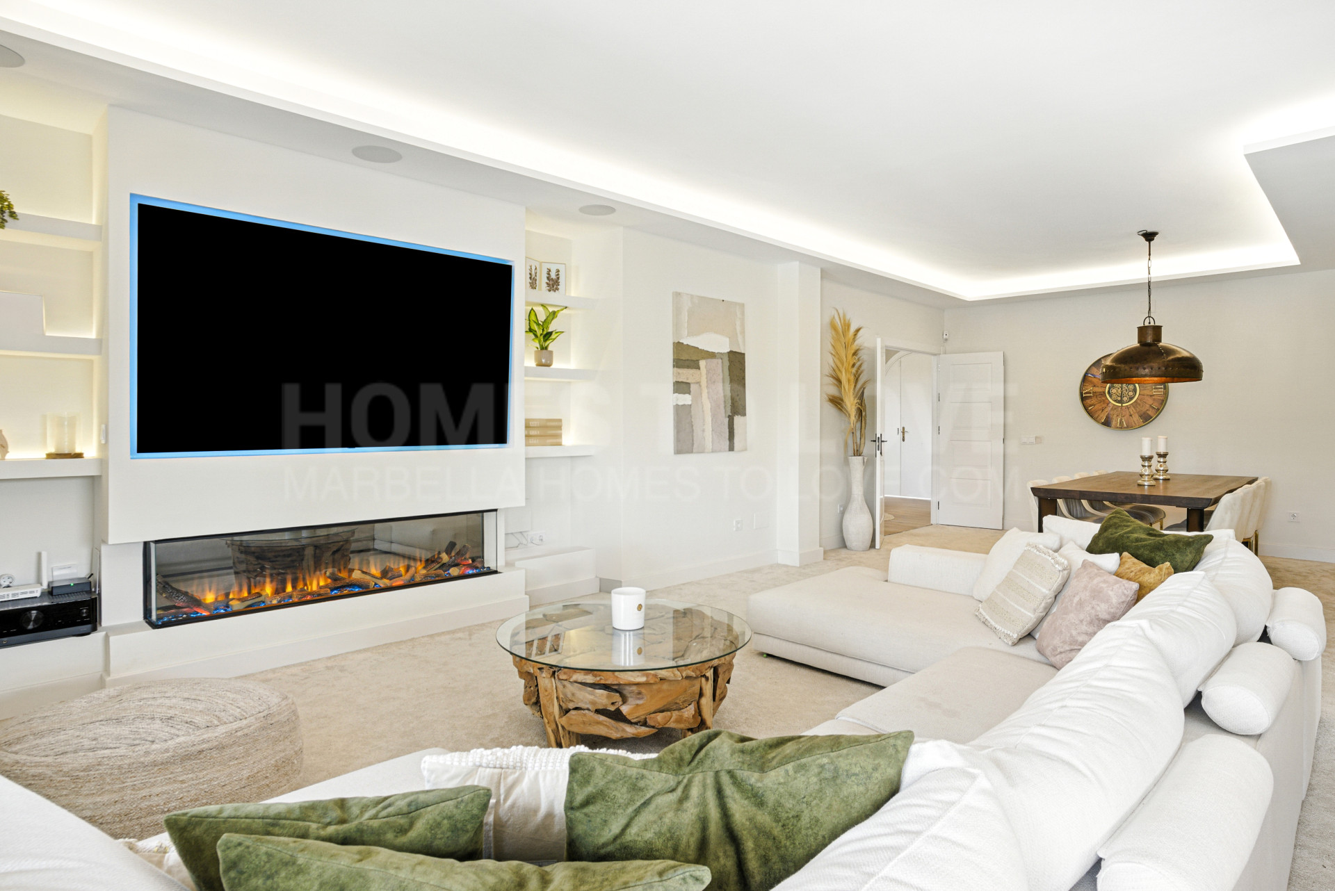 Recently reformed, stunning six bedroom villa in Mijas, with private pool