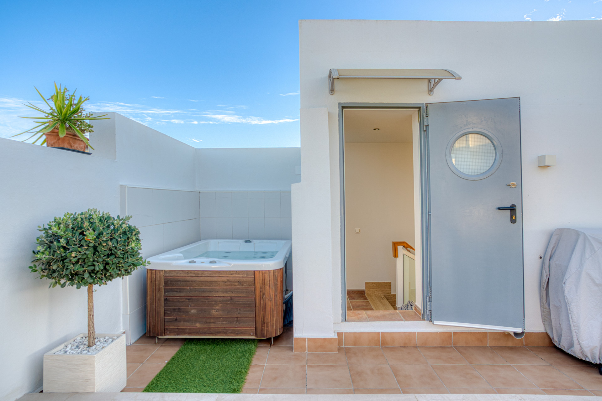 Vastgoed detail 14 B98Le8~d7M9k3DegpEFZhS0lI F8U4XZVz~HWxt~mGgYekxX9nCAxh0ZjtE2u9zqepXEUrVLqfm8KeIGW6Gtyd4X9W88Pf4a4hBR00q0ieWxUwCBnog8gjb9xMCCObR yKXYA7G3QU59LRfsBNaZB3srVAUb6BS8nw