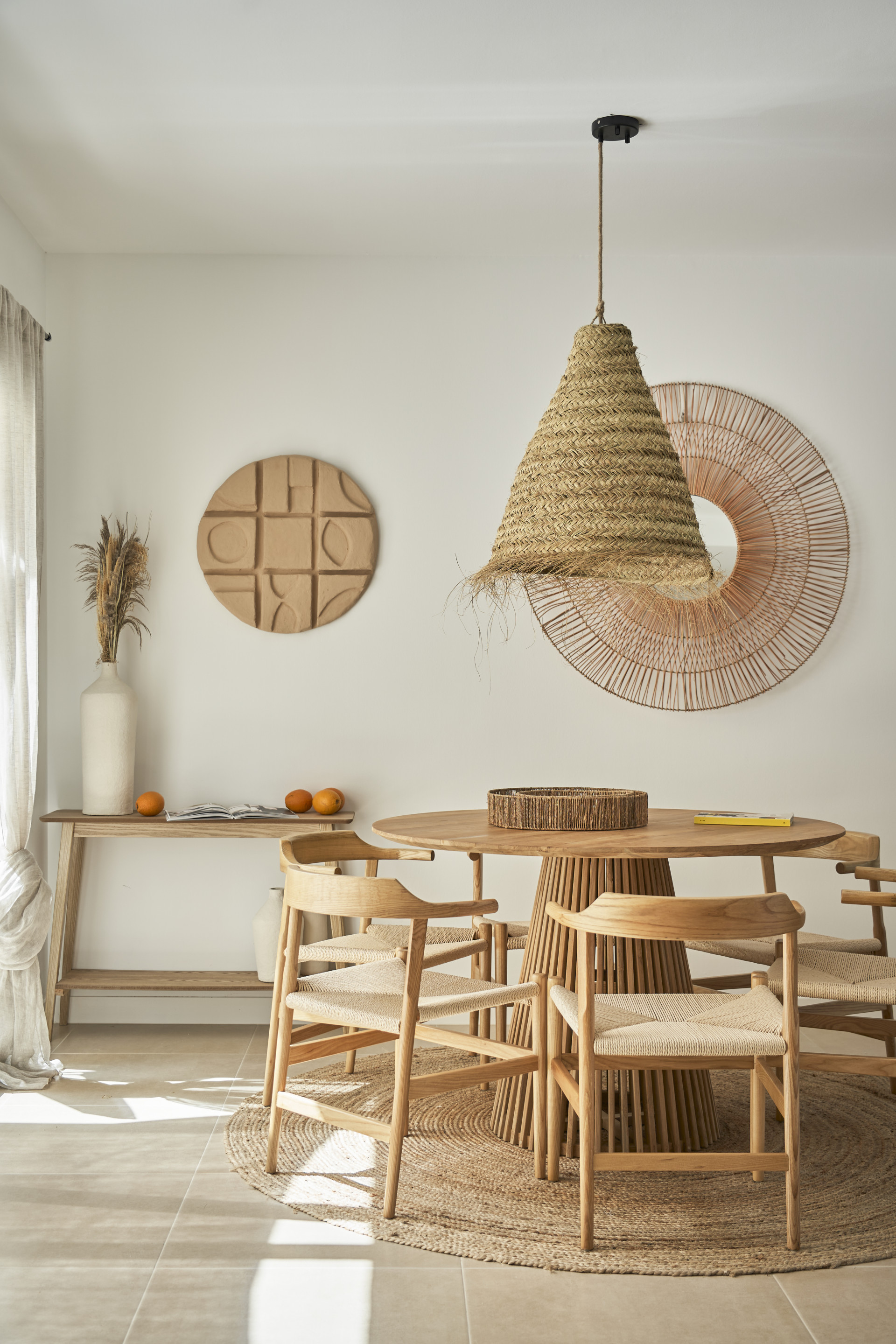 Elegant, tre soverom byhus som ligger i det gated community of Agra Residencial, Estepona