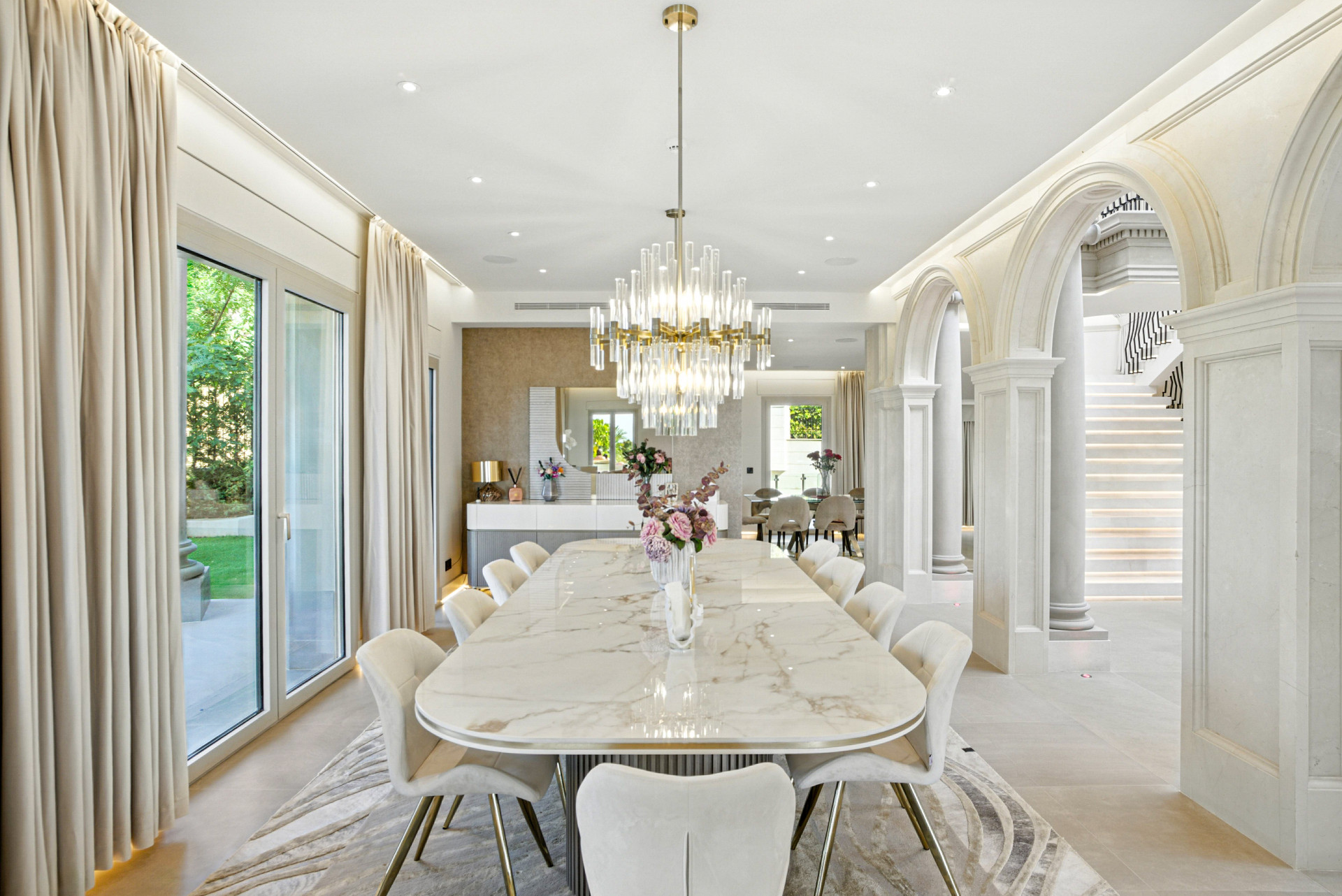 An architecturally unique, south-facing property located in the exclusive gated community of Sierra Blanca on Marbella’s prestigious Golden Mile