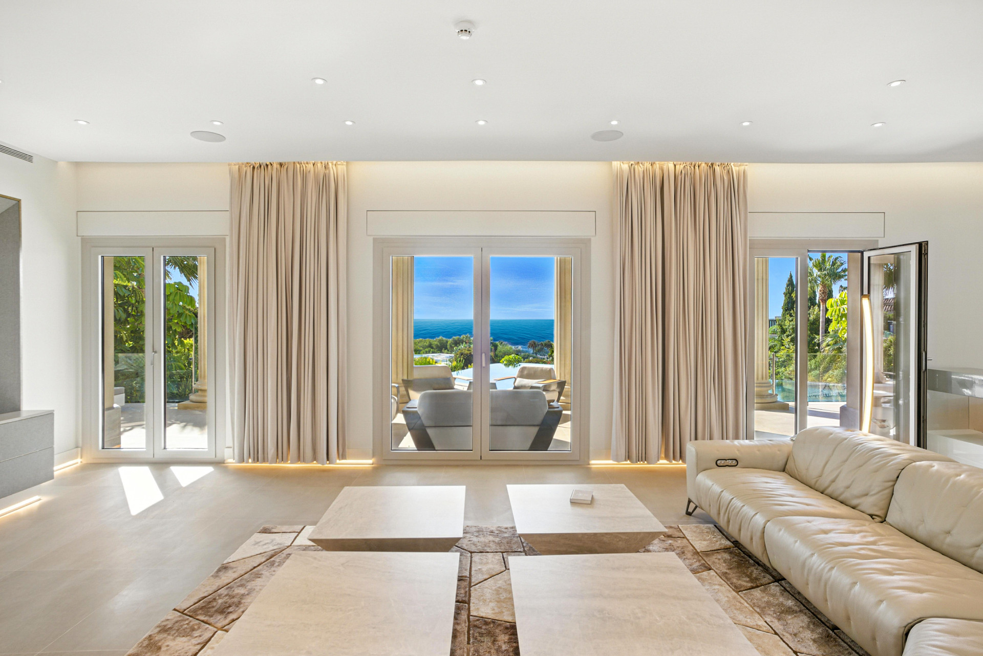 An architecturally unique, south-facing property located in the exclusive gated community of Sierra Blanca on Marbella’s prestigious Golden Mile