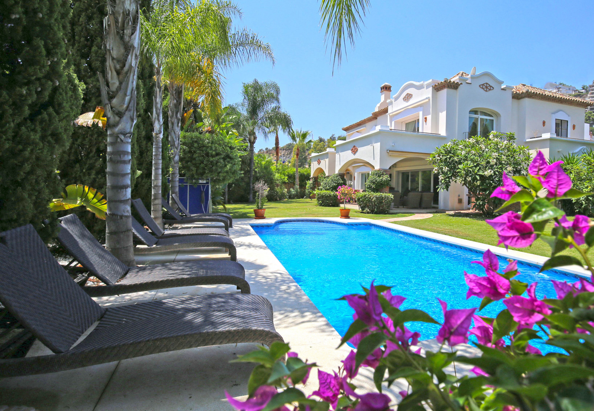 Immaculate, söderläge fem sovrum Villa ligger i Reserva de la Quinta