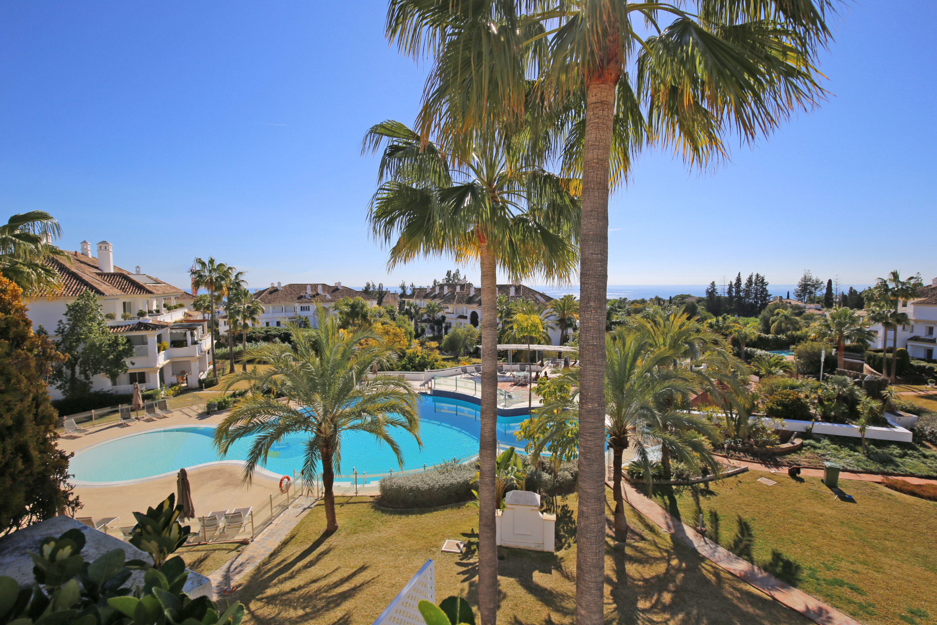 Four Bedroom Duplex Penthouse in exclusive Monte Paraíso, Golden Mile